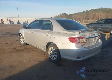 2013 Toyota Corolla Le z USA, uszkodzony, nr VIN 2T1BU4EE6DC117506